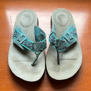 Merrell Flip Flops in blue